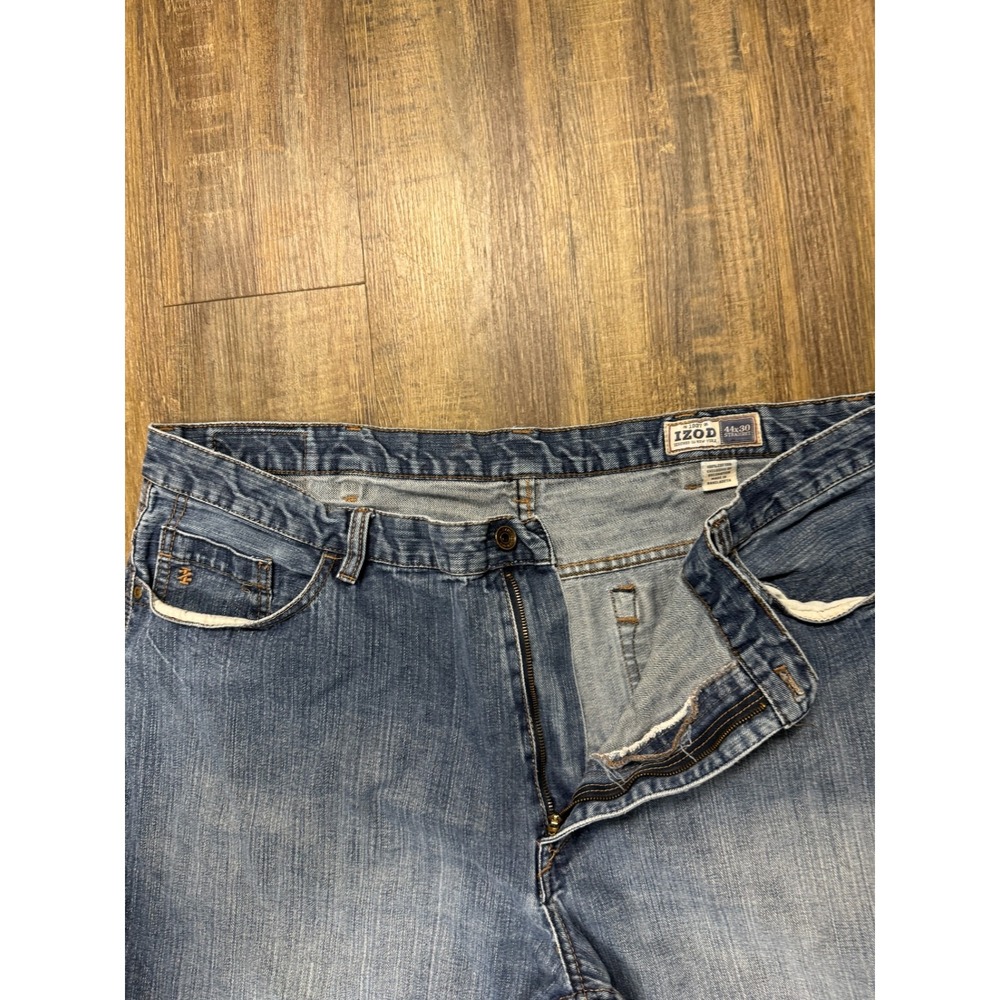 IZOD Mens Straight Leg Jeans 44x30 Blue Medium Wash 100% Cotton Denim 5-Pocket - Picture 3 of 15